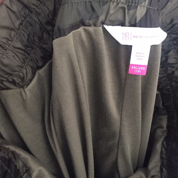 Camouflage pants 🔥 - Picture 2 of 3